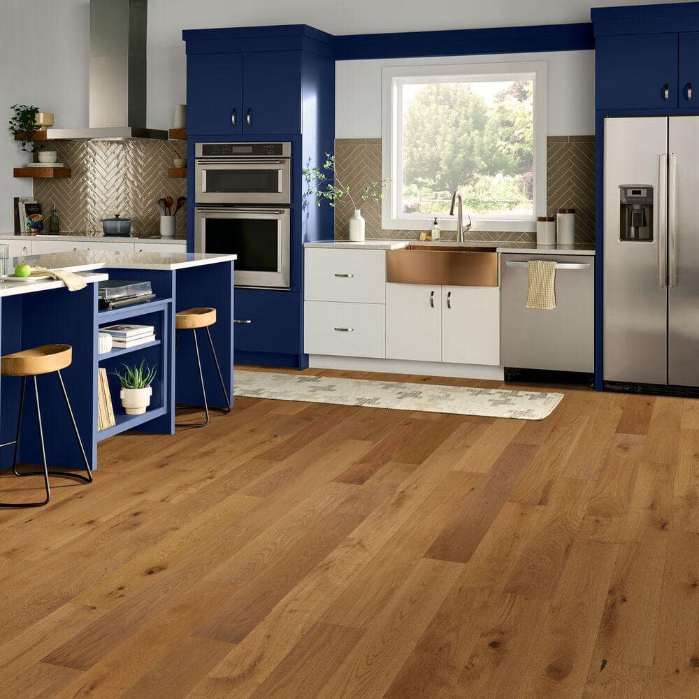 Bruce Time Honored Caramel Treasure Wh Oak 3/8 in. T x 6.5 in.W T+G Brushed Engineered Hardwood Flooring (32.11 sq.ft../ctn)