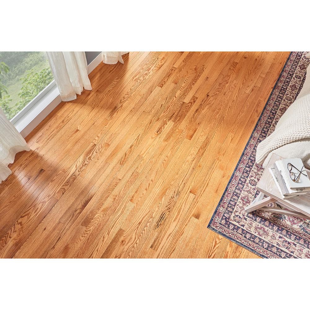 Bruce Plano Low Gloss Marsh Oak 3/4 in. T x 2-1/4 in. W Smooth Solid Oak Hardwood Flooring (20 sq.ft./ctn)
