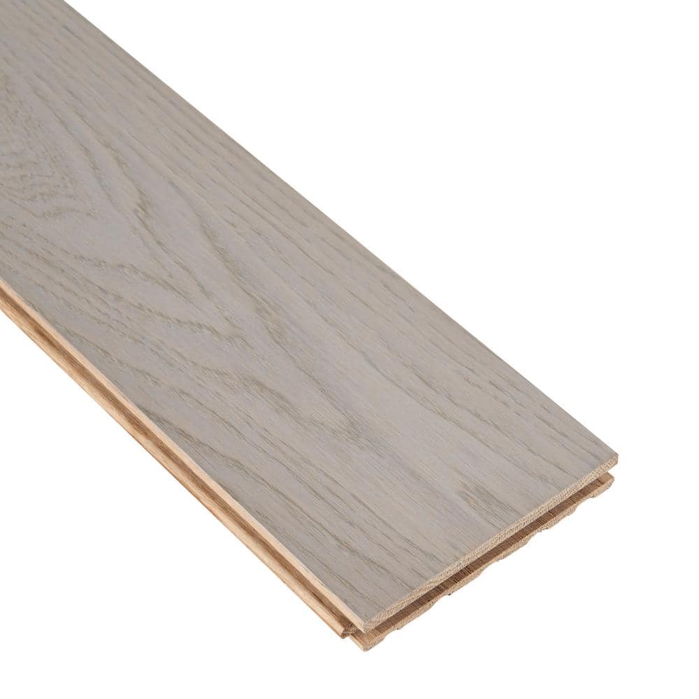 Bruce Plano Low Gloss Shale Oak 3/4 in. T x 5 in. W Smooth Solid Hardwood Flooring (23.5 sq.ft./ctn)