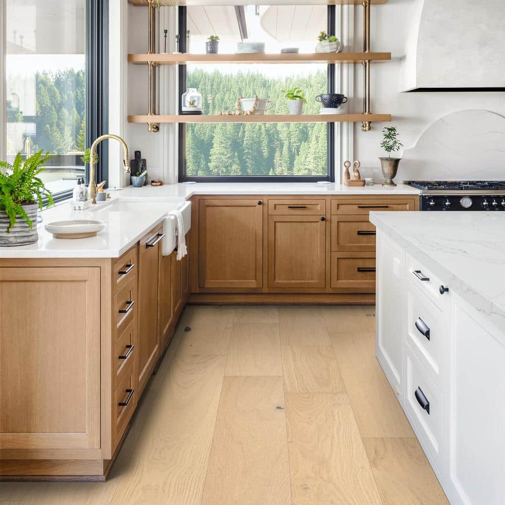 MSI Lyon Valley White Oak XXL 5/8 in. T x 9.45 in. W Tongue and Groove Engineered Hardwood Flooring (34.10 sq. ft./case)