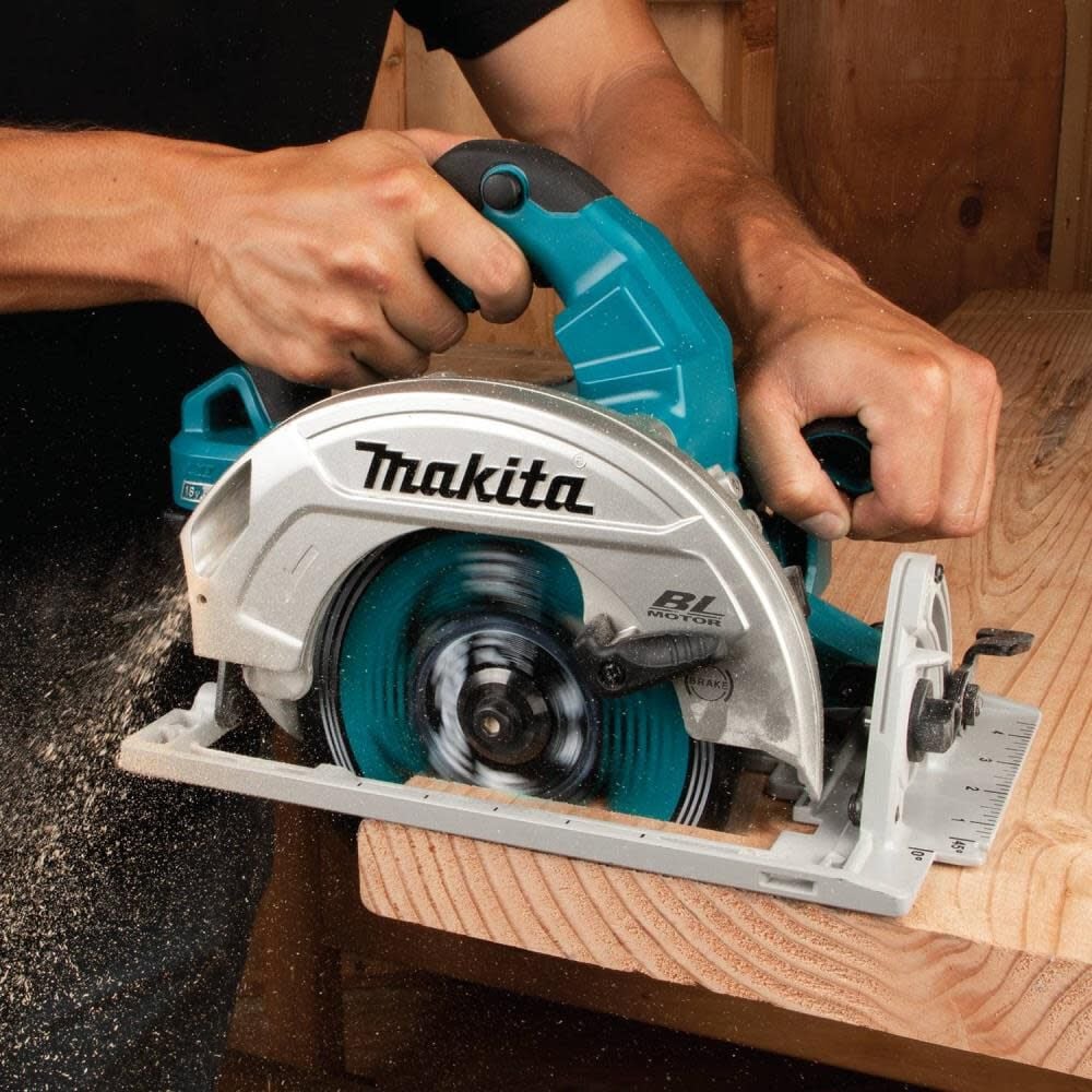 Makita 18V X2 LXT (36V) Brushless Cordless 7-1/4 in. Circular Saw Kit, 5.0Ah + Bonus 18V LXT 5.0Ah Battery Pack