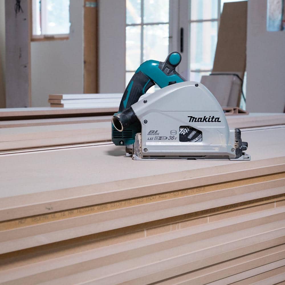 Makita 18V X2 LXT Lithium-Ion (36V) Brushless Cordless 6-1/2 in. Plunge Circular Saw (Tool Only) with 55T Carbide Blade