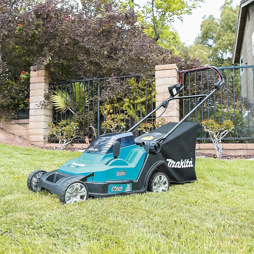 Makita 18V X2 (36V) LXT Lithium-Ion Cordless 17 in. Walk Behind Residential Lawn Mower Kit (5.0Ah)