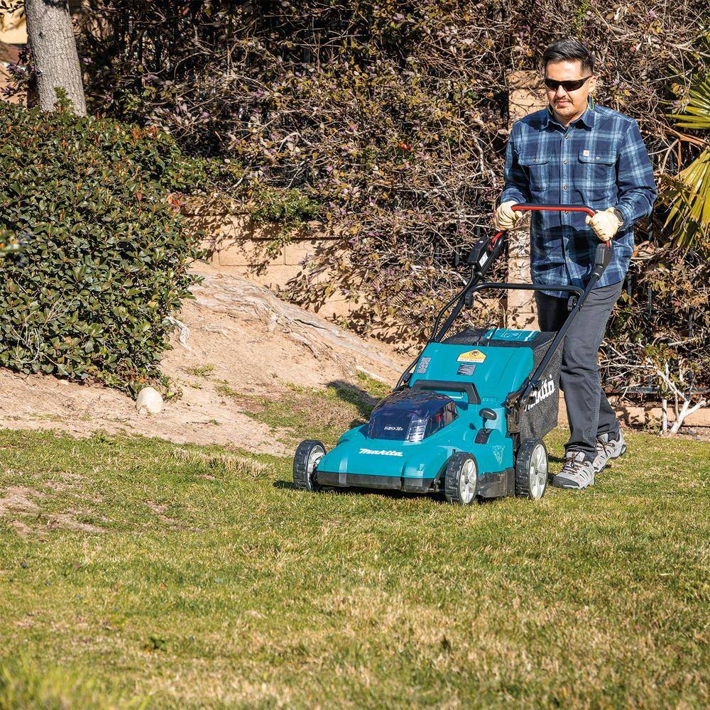 Makita 18V X2 (36V) LXT Lithium-Ion Cordless 19 in. Walk Behind Lawn Mower Kit w/4 batteries (4.0Ah)