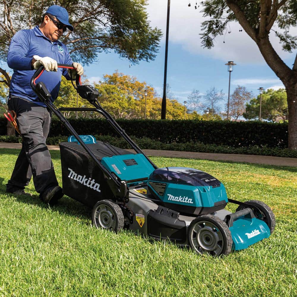 Makita 18V X2 (36V) LXT Cordless 21 in. Self-Propelled Commercial Lawn Mower, 4 Batteries (5.0Ah) & 13 in. String Trimmer