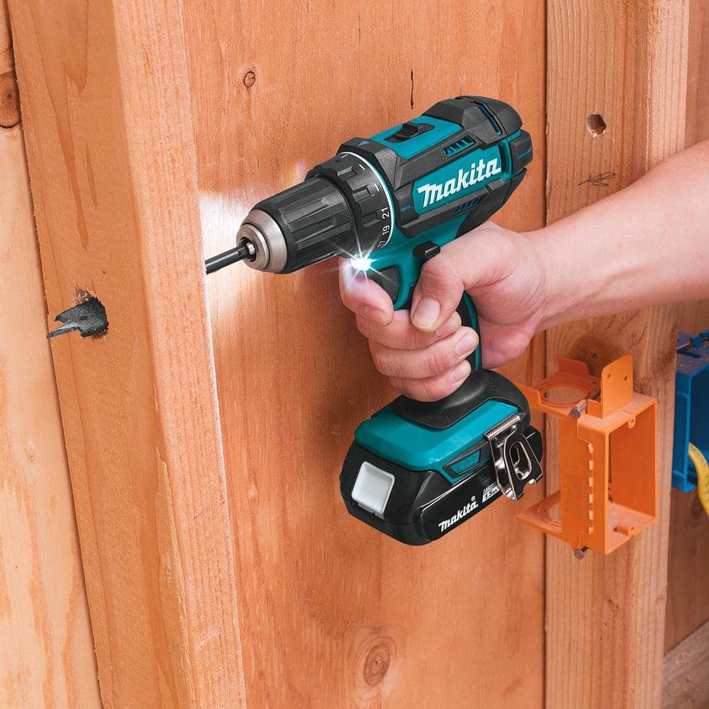 Makita 1.5Ah 18V LXT Lithium‑Ion Compact Cordless 1/2 in. Driver‑Drill Kit (XFD10SY)