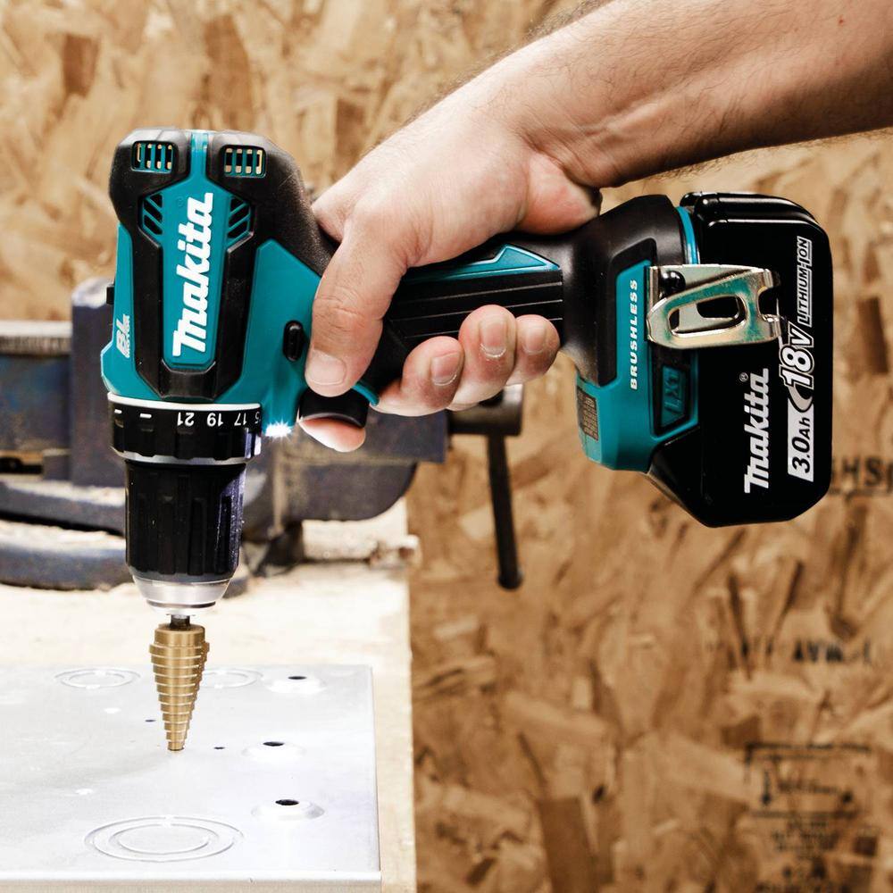 Makita 18V LXT Lithium-ion Brushless Cordless 2-Piece Combo Kit 3.0Ah Driver-Drill/ Impact Driver
