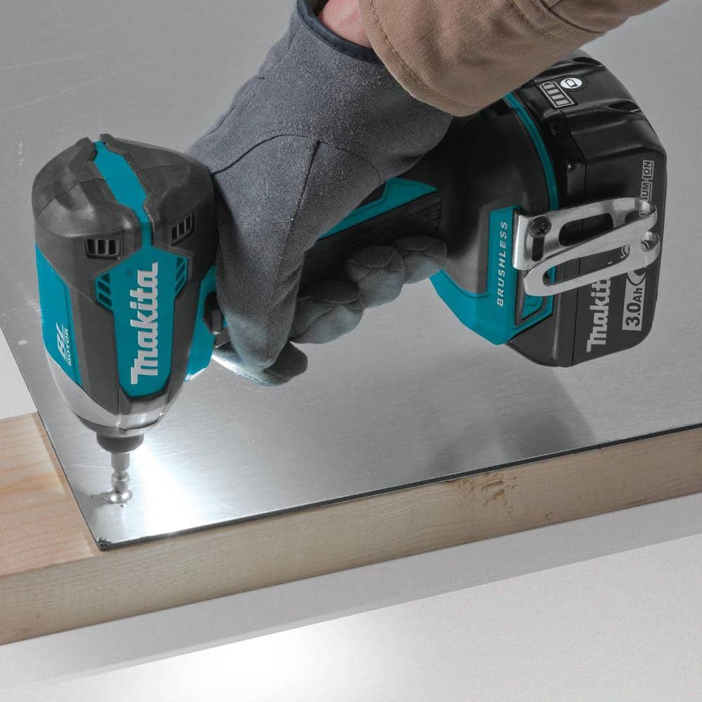 Makita 18V LXT Lithium-ion Brushless Cordless 2-Piece Combo Kit 3.0Ah Driver-Drill/ Impact Driver