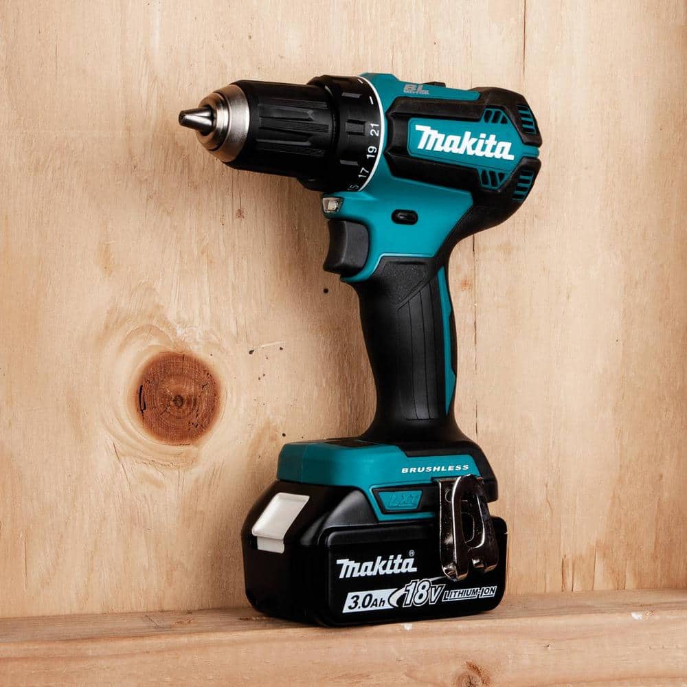 Makita 18V LXT Lithium-ion Brushless Cordless 2-Piece Combo Kit 3.0Ah Driver-Drill/ Impact Driver