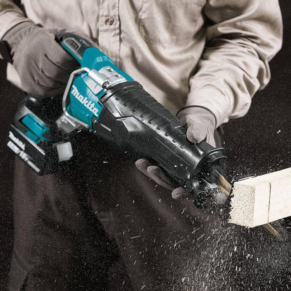 Makita 18V 5.0Ah LXT Lithium‑Ion Brushless Cordless Recipro Saw Kit