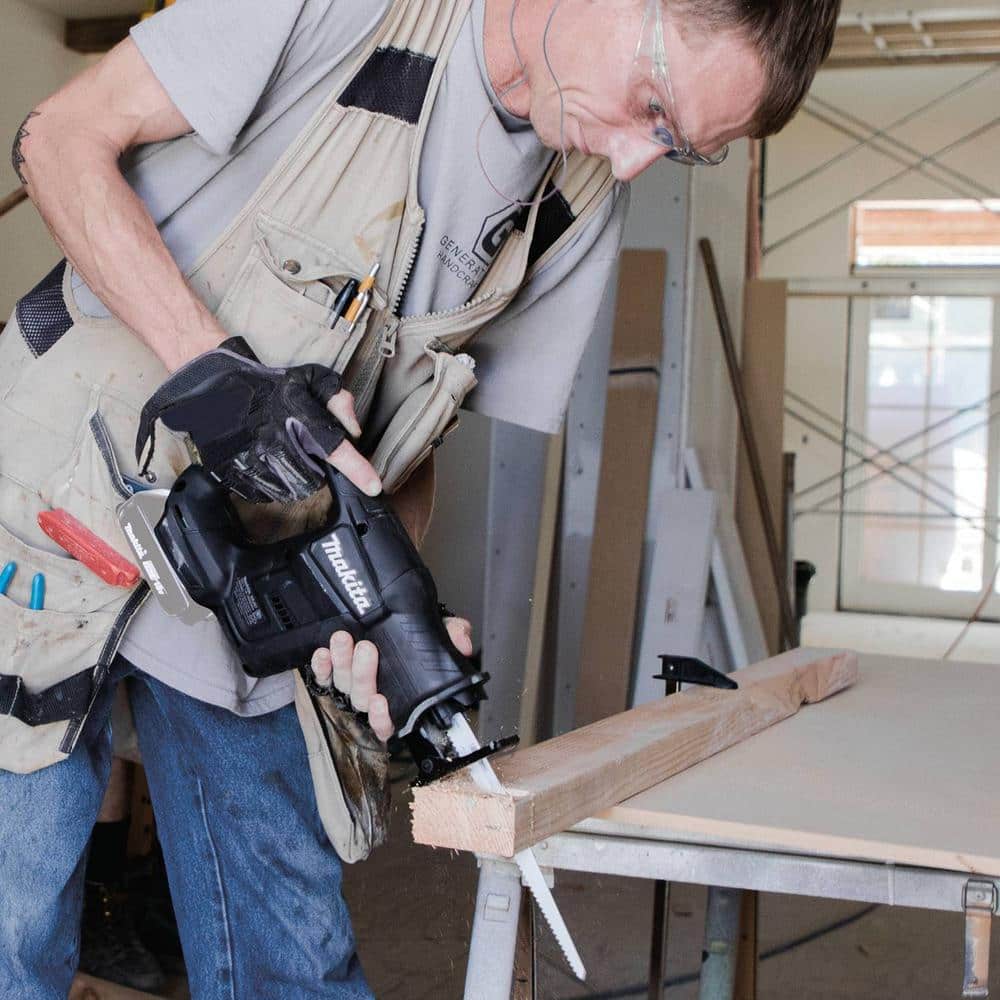 Makita 18V LXT Sub-Compact Lithium-Ion Brushless Cordless Variable Speed Reciprocating Saw (Tool-Only)