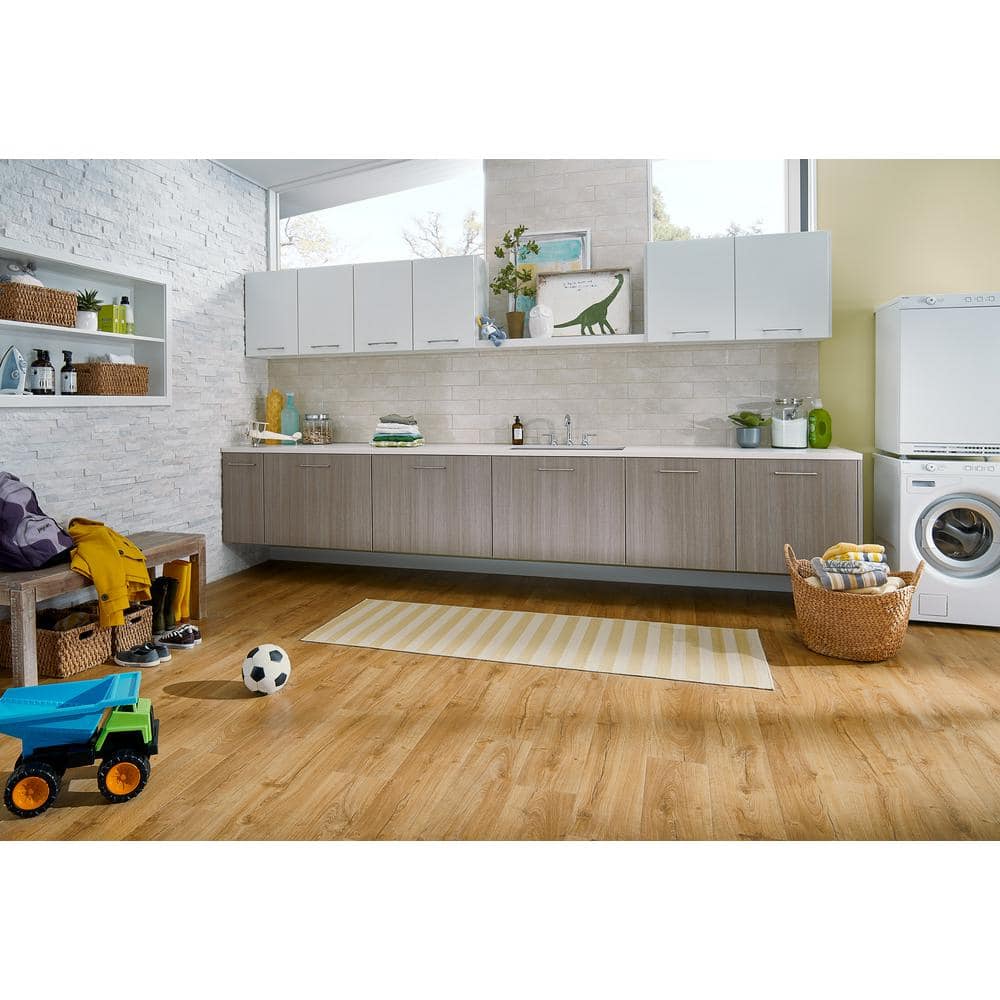 Pergo Outlast+ Marigold Oak 12 mm T x 7.4 in. W Waterproof Laminate Wood Flooring (19.63 sqft/case)
