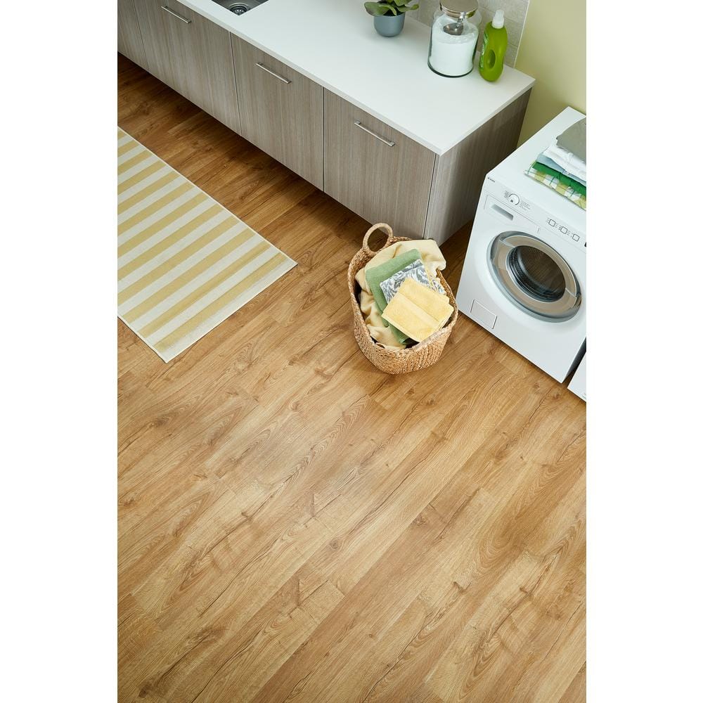 Pergo Outlast+ Marigold Oak 12 mm T x 7.4 in. W Waterproof Laminate Wood Flooring (19.63 sqft/case)