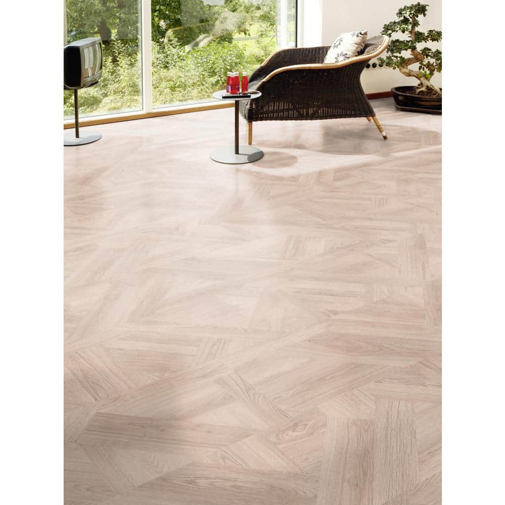 Krono Original Oak Milano Bella 8mm T x 13 in. W Waterproof Laminate Wood Flooring(27.41 sq. ft./case)