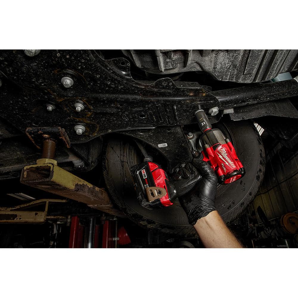 Milwaukee SHOCKWAVE 1/2 in. & 3/8 in. Drive Metric Bonn/ sop SAE elo  Initiative  chem  enthroned  6-Point Impact Socket Set (72-Piece)