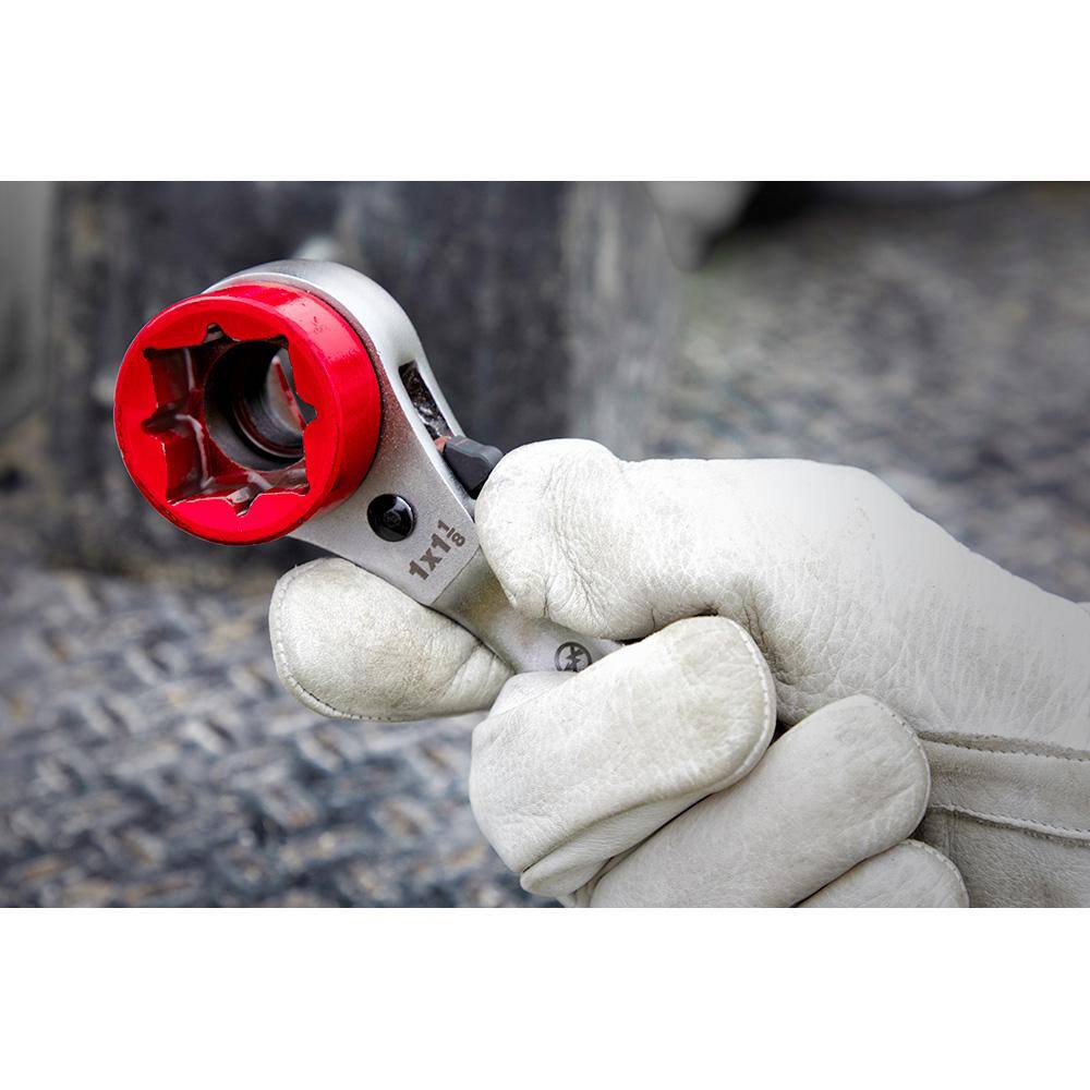 Milwaukee Lineman's 5-In-1 3/4 in. Ratcheting Wrench with Smooth Milled Face & Lineman's 2-In-1 Insulated Ratcheting Box Wrench