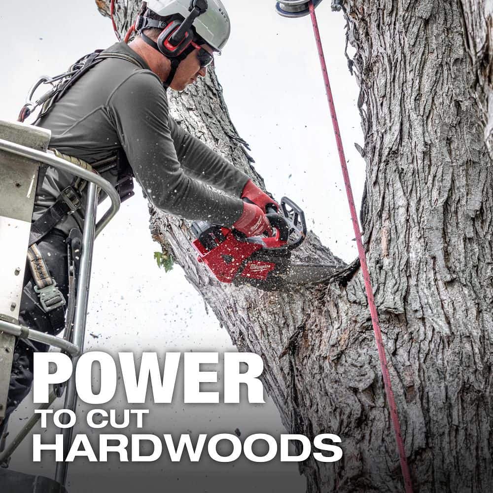 Milwaukee M18 FUEL 14 in. Top Handle 18V Lithium-Ion Brushless Cordless Chainsaw (Tool Only) with 14 in. Chain