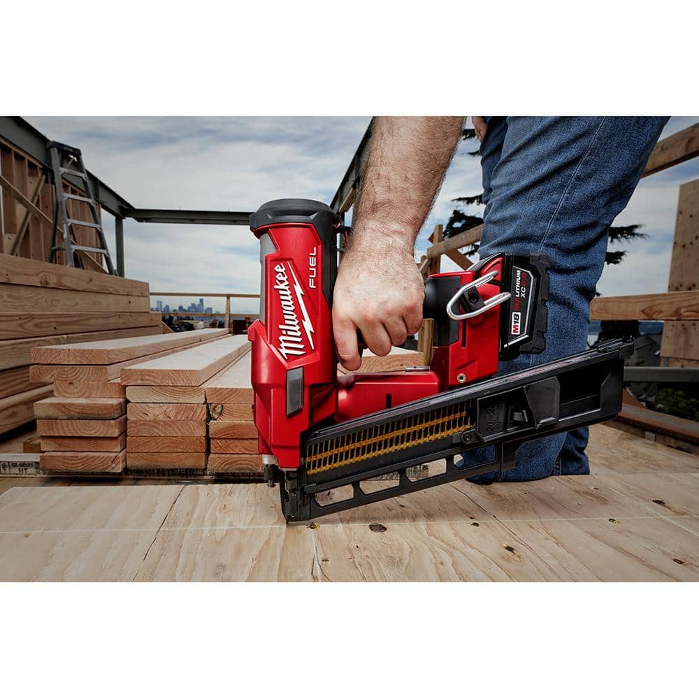Milwaukee M18 FUEL 3-1/2 in. 18-Volt 21-Degree Lithium-Ion Brushless Cordless Framing Nailer w/2-Pack of 6.0ah Batteries