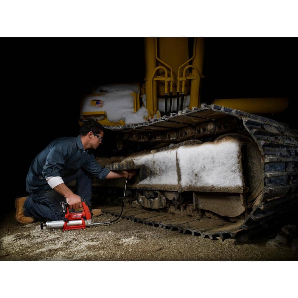 Milwaukee M12 12V Lithium-Ion Cordless Grease Gun (Tool-Only) – 2446-20