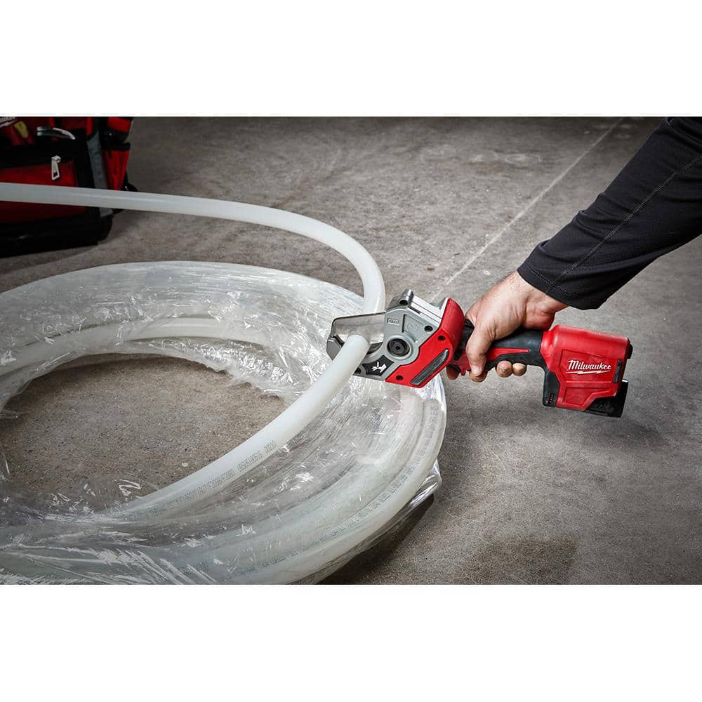 Milwaukee M12 12V Lithium-Ion Cordless PVC Shear Kit with M12 Rocket Stand Light