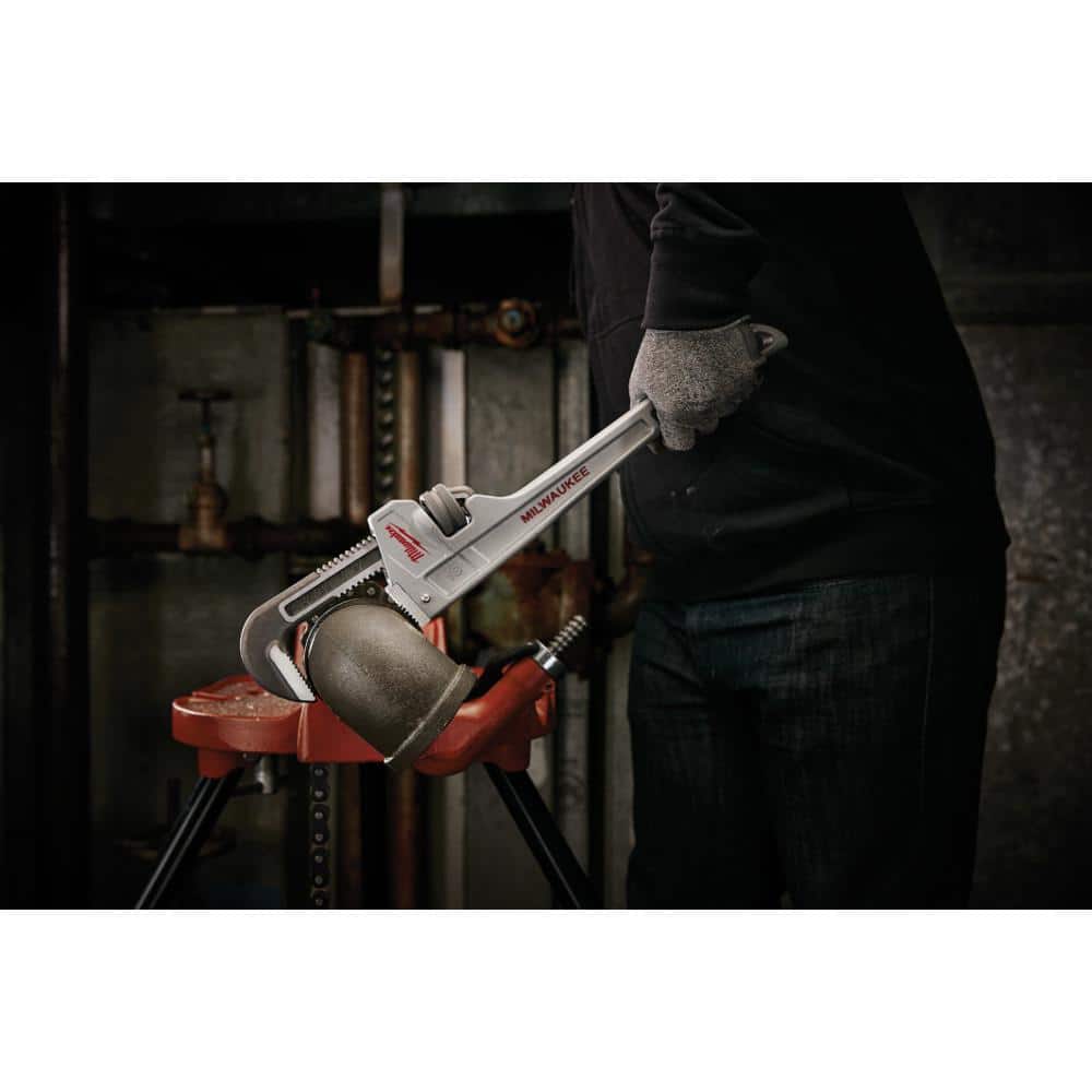Milwaukee 18 in. and 24 in. Aluminum Pipe Wrench Set (2-Tool)