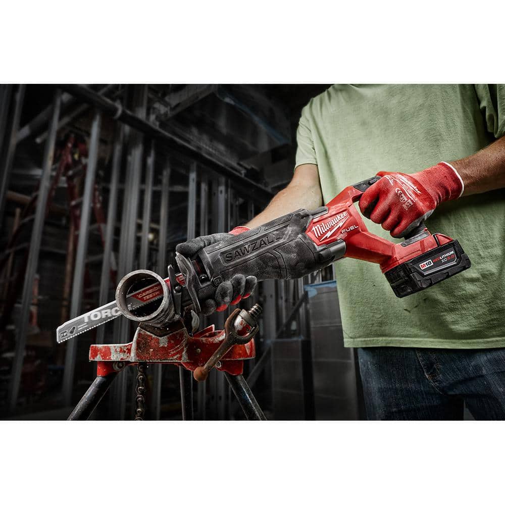 Milwaukee M18 FUEL 18-Volt Lithium-Ion Brushless Cordless Combo Kit (5-Tool) with 21° Framing Nailer