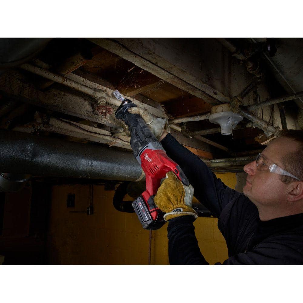 Milwaukee M18 18-Volt Lithium-Ion Cordless SAWZALL Reciprocating Saw with (2) M18 5.0Ah Batteries
