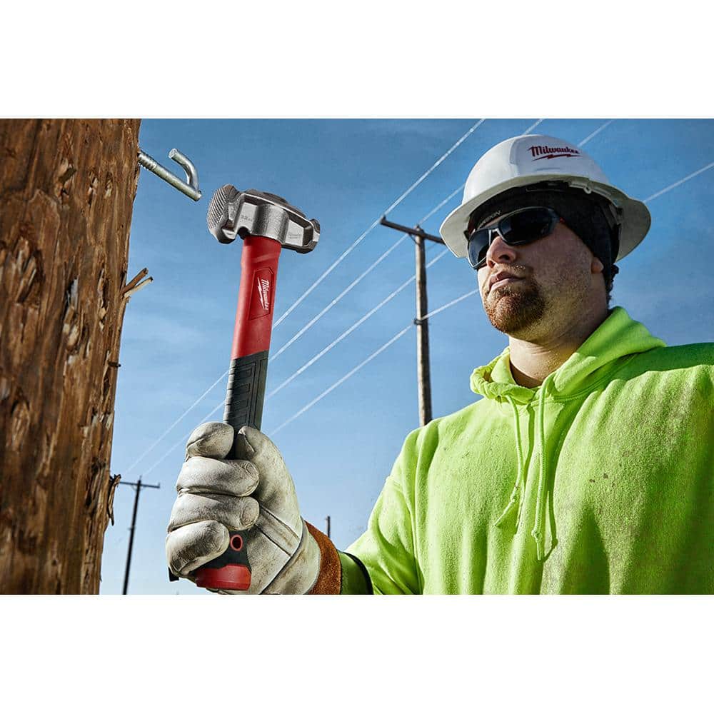 Milwaukee 32 oz. 4-in-1 Lineman's Hammer, Fiberglass Handle, 15 in. Length