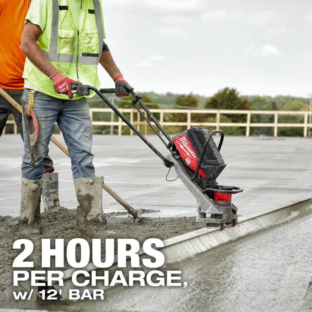 Milwaukee MX FUEL Cordless Vibratory Screed Kit with M18 FUEL 1 in. SDS‑Plus Rotary Hammer & Dust Extractor (MXF381-2CP/2912-22DE)