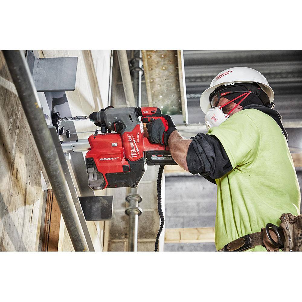 Milwaukee MX FUEL Cordless Vibratory Screed Kit with M18 FUEL 1 in. SDS‑Plus Rotary Hammer & Dust Extractor (MXF381-2CP/2912-22DE)