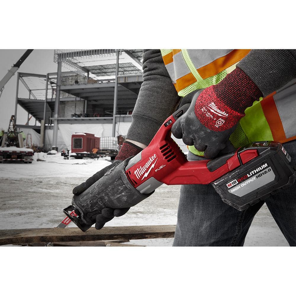 Milwaukee X-Large Red Latex Level 3 Cut Resistant Insulated Winter Dipped Work Gloves (2-Pack)