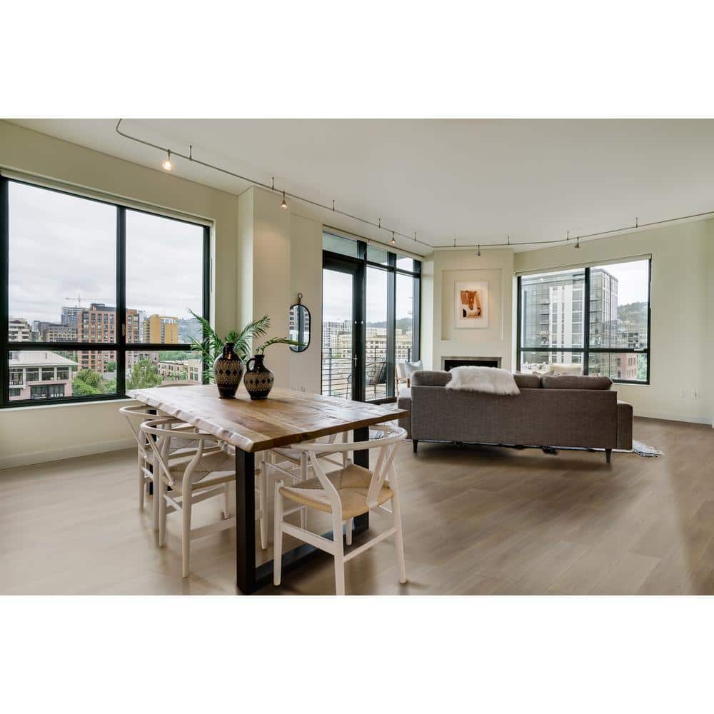 DIP Design Is Personal Mt Bachelor Oak 10 mm T x 7.75 in. W Laminate Wood Flooring (20.4 sq. ft./8 planks)