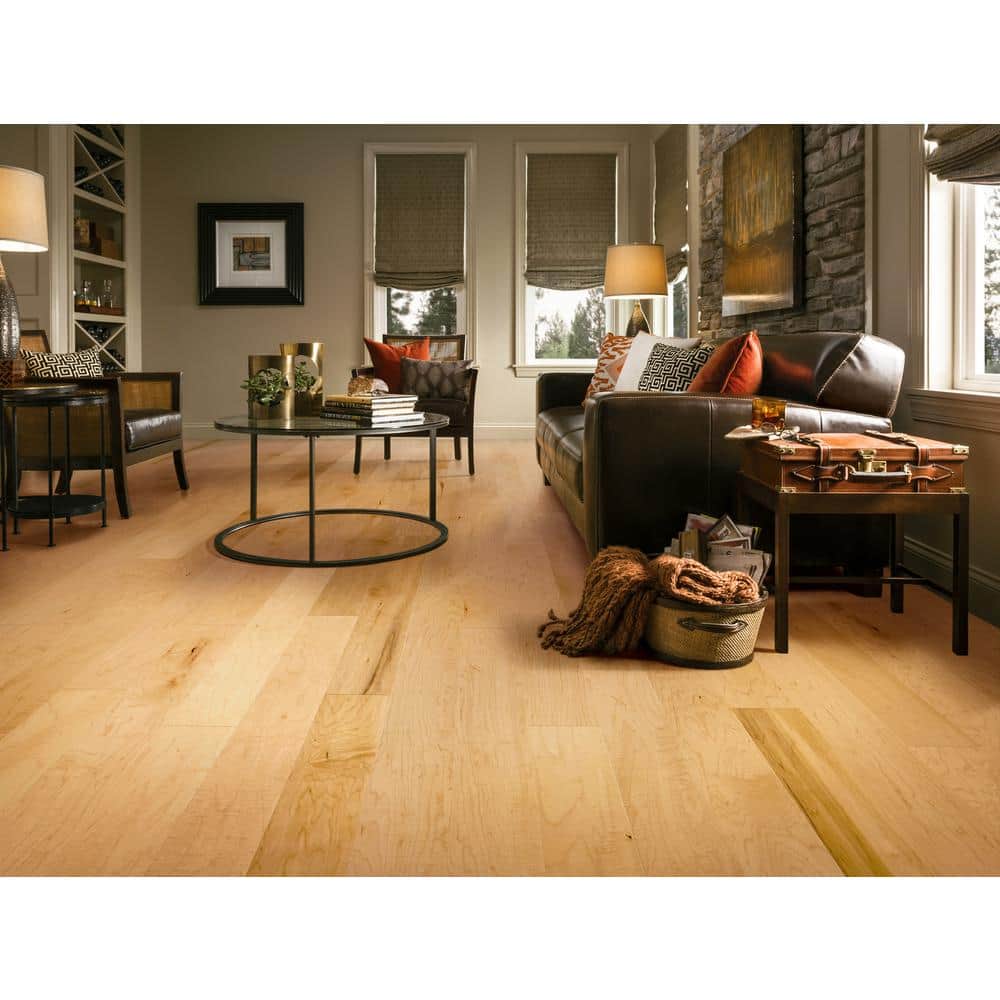 Bruce Turlington Natural Maple 3/8 in. T x 5 in. W Click Lock Smooth Engineered Hardwood Flooring (22 sq.ft./ctn)