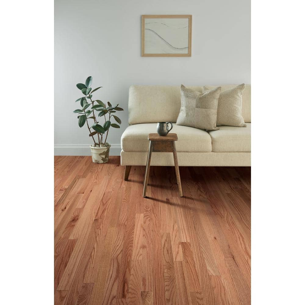 Bruce American Originals Natural Red Oak 3/4 in. T x 3-1/4 in. W Smooth Solid Hardwood Flooring (22 sq.ft./ctn)
