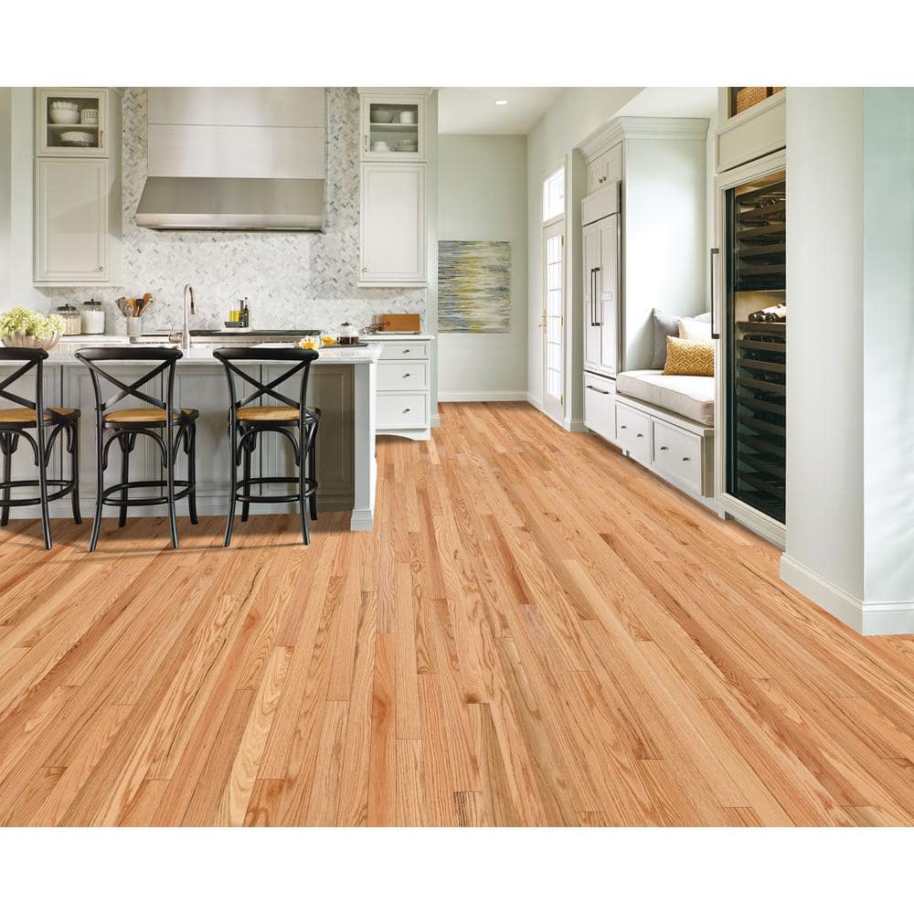 Bruce American Originals Natural Oak 3/4 in. T x 5 in. W Smooth Solid Hardwood Flooring (23.5 sq.ft./ctn)