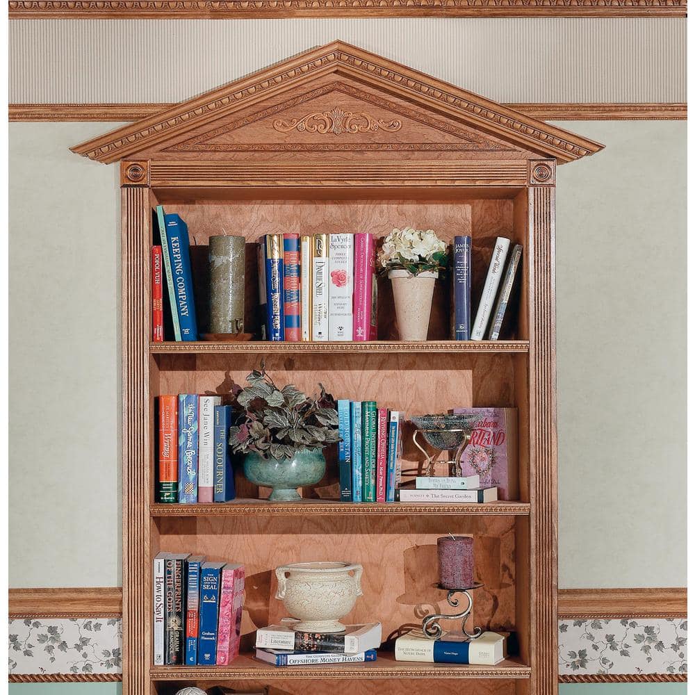 HOUSE OF FARA 13/16 in. x 4-1/2 in. x 8 ft. Hardwood Emboss Crown Moulding