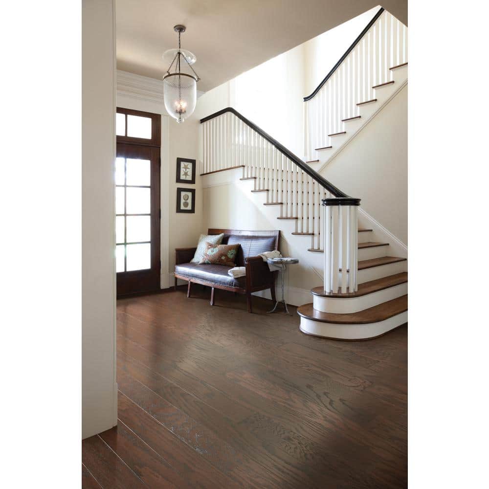 Shaw Bradford 5 Nutmeg Red Oak 3/8 In. T X 5 in. W Tongue and Groove Smooth Engineered Hardwood Flooring (23.66 sq.ft./case)