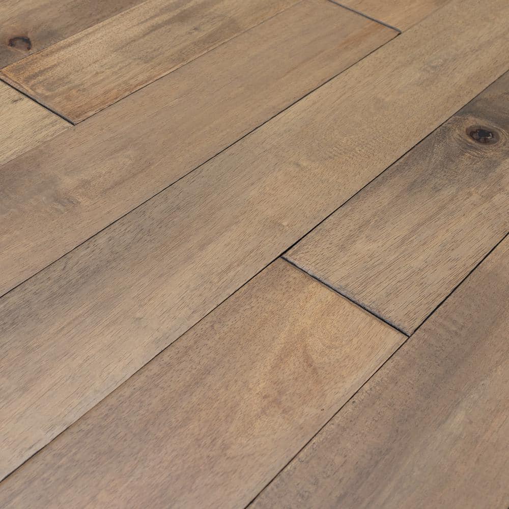 ASPEN FLOORING Oakcrest Caucho Wood 3/4 in. T x 4.5 in. W Light Distressed Solid Hardwood Flooring (21.82 sqft/case)