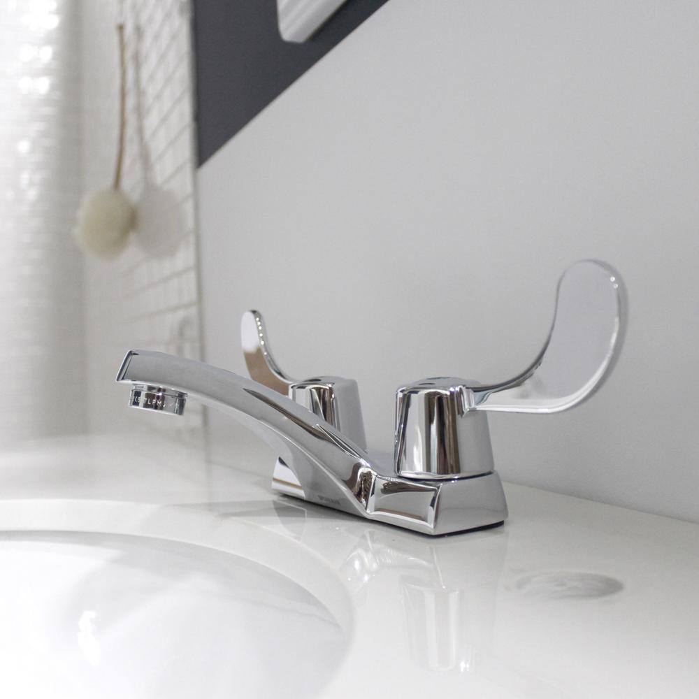 Speakman Commander 4 in. Centerset 2-Handle Lavatory Faucet in Polished Chrome