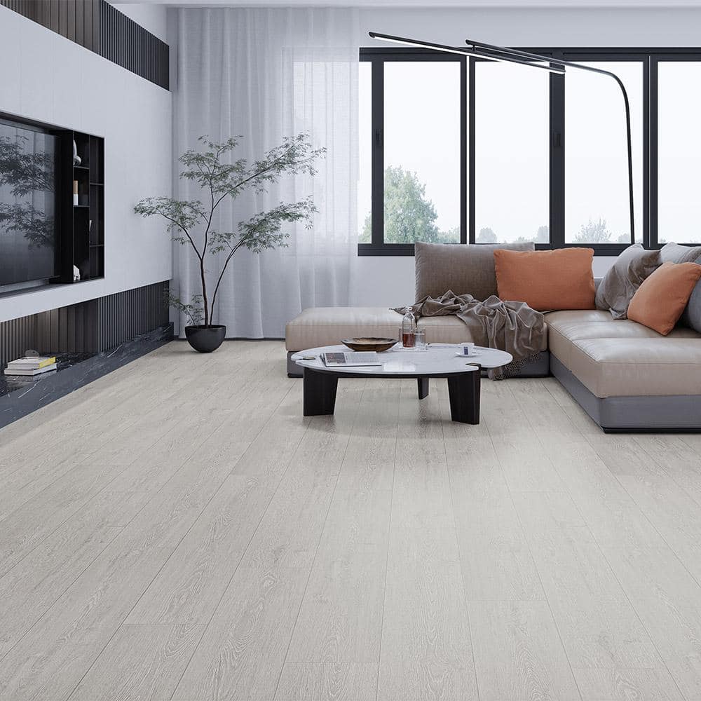 Selkirk Regal Chambord 13 mm T x 7.7 in. W Waterproof Laminate Wood Flooring (17.96 sq. ft./case)