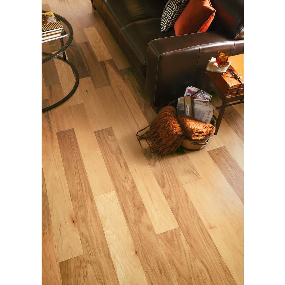 Bruce American Home Rustic Natural Hickory 3/8 in. T x 5 in. W T+G Smooth Engineered Hardwood Flooring (22 sq.ft./ctn)