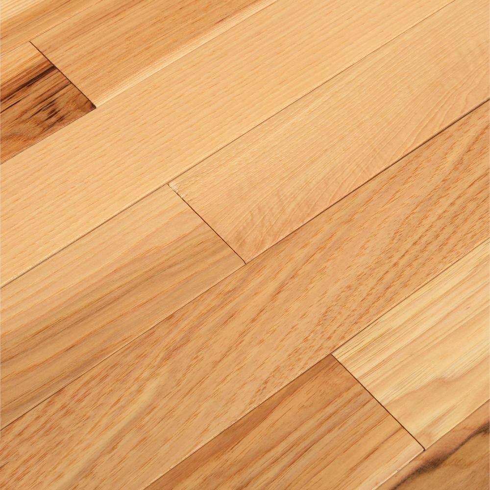 Bruce American Home Rustic Natural Hickory 3/4 in. T x 2-1/4 in. W Smooth Solid Hardwood Flooring (20 sq.ft./ctn)