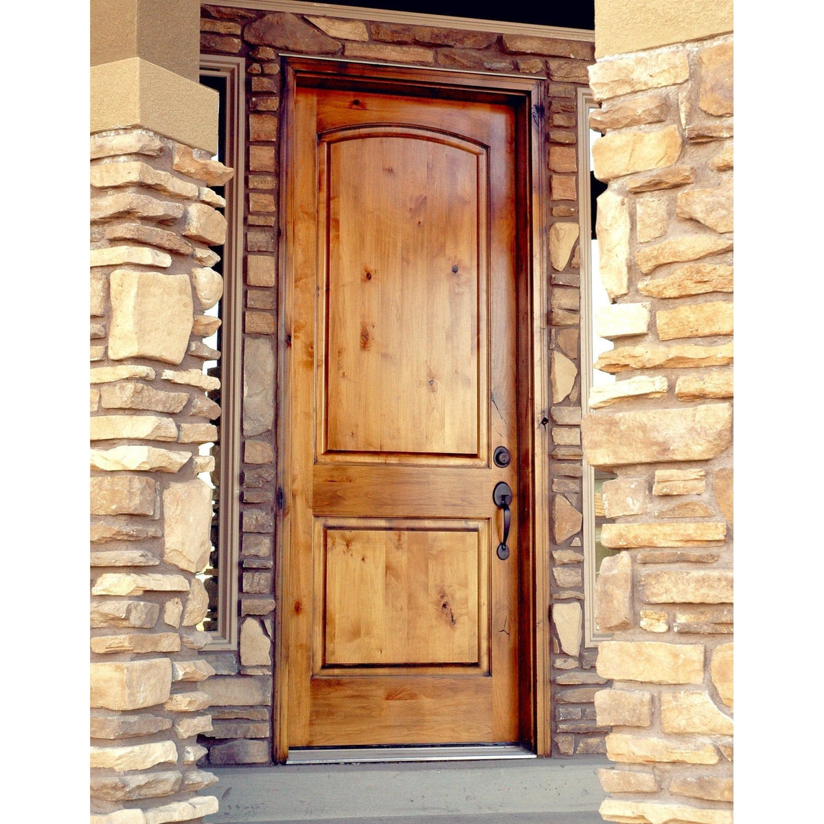 Krosswood Doors 42 in. x 96 in. Rustic Knotty Alder Arch Top Red Chestnut Stain Left-Hand Inswing Wood Single Prehung Front Door