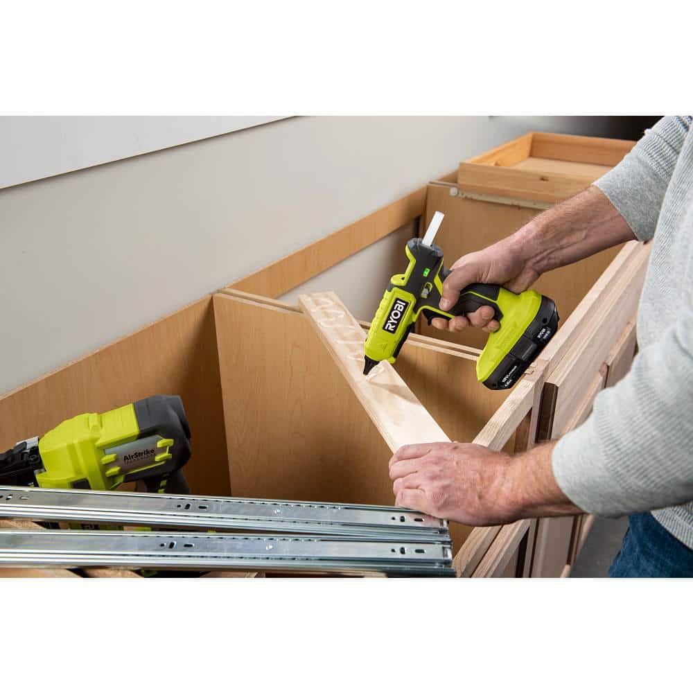 RYOBI ONE+ 18V Cordless Dual Temperature Glue Gun (Tool-Only) with Extra 1/2 in. Glue Sticks (24-Pack)