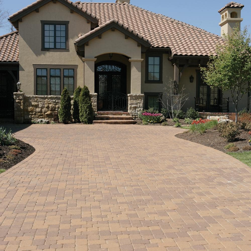 Pavestone Plaza Rec 8.25 in. L x 5.51 in. W x 2.36 in. H Sandstone Concrete Paver (300-Pieces/95 sq. ft./Pallet)