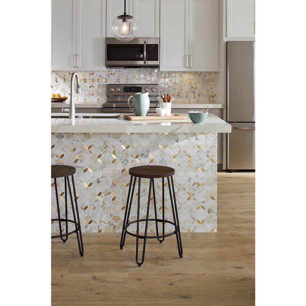 Pergo Outlast+ 7.4 in. W Sandy Cove Oak Laminate Wood Flooring (19.63 sq. ft./case)