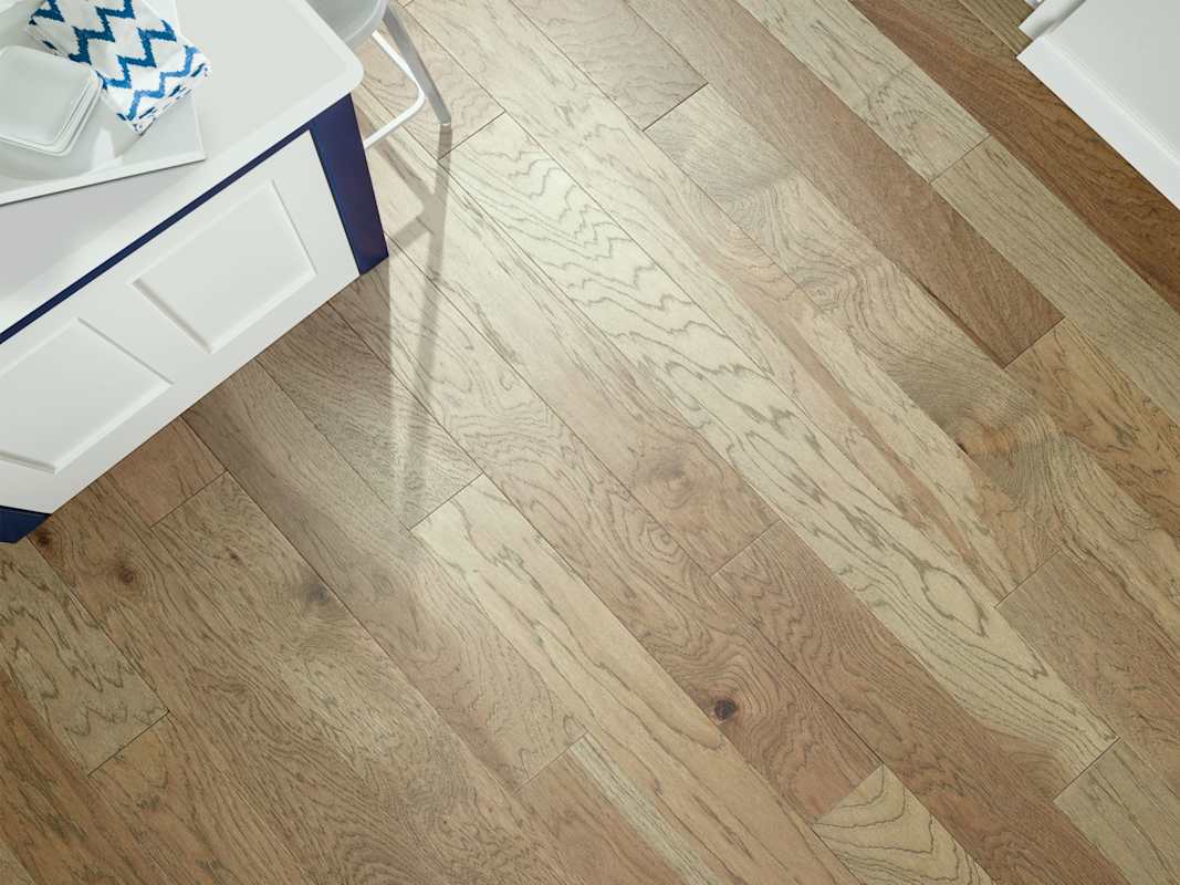 Shaw Northington Smooth 5" Wide Hickory Engineered Hardwood Flooring, ScufResist Platinum, Sold by Carton (15.8 sq. ft.)