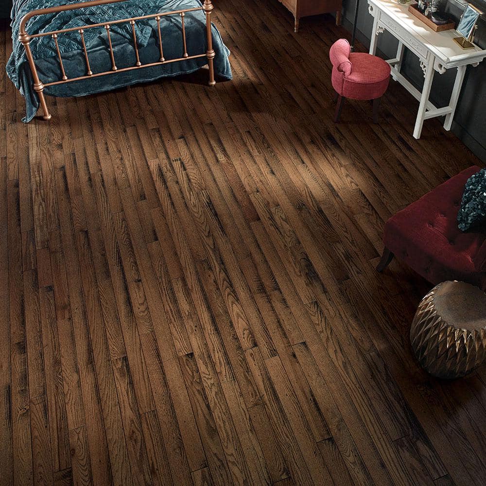 Bruce Revolutionary Rustics Sleeping Bear Oak 3/4 in. T x 3-1/4 in. W Distressed Solid Hardwood Flooring (22 sq.ft./ctn)