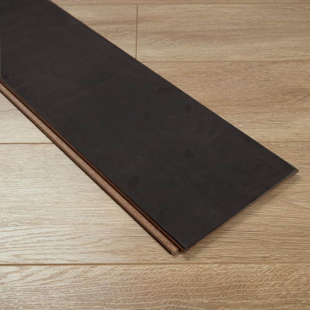 MSI Lauren Springs Oak 9.9 mm T x 7.72 in. W x 47.87 in. L Waterproof Laminate Flooring (40 cases/716.8 sq. ft./pallet)