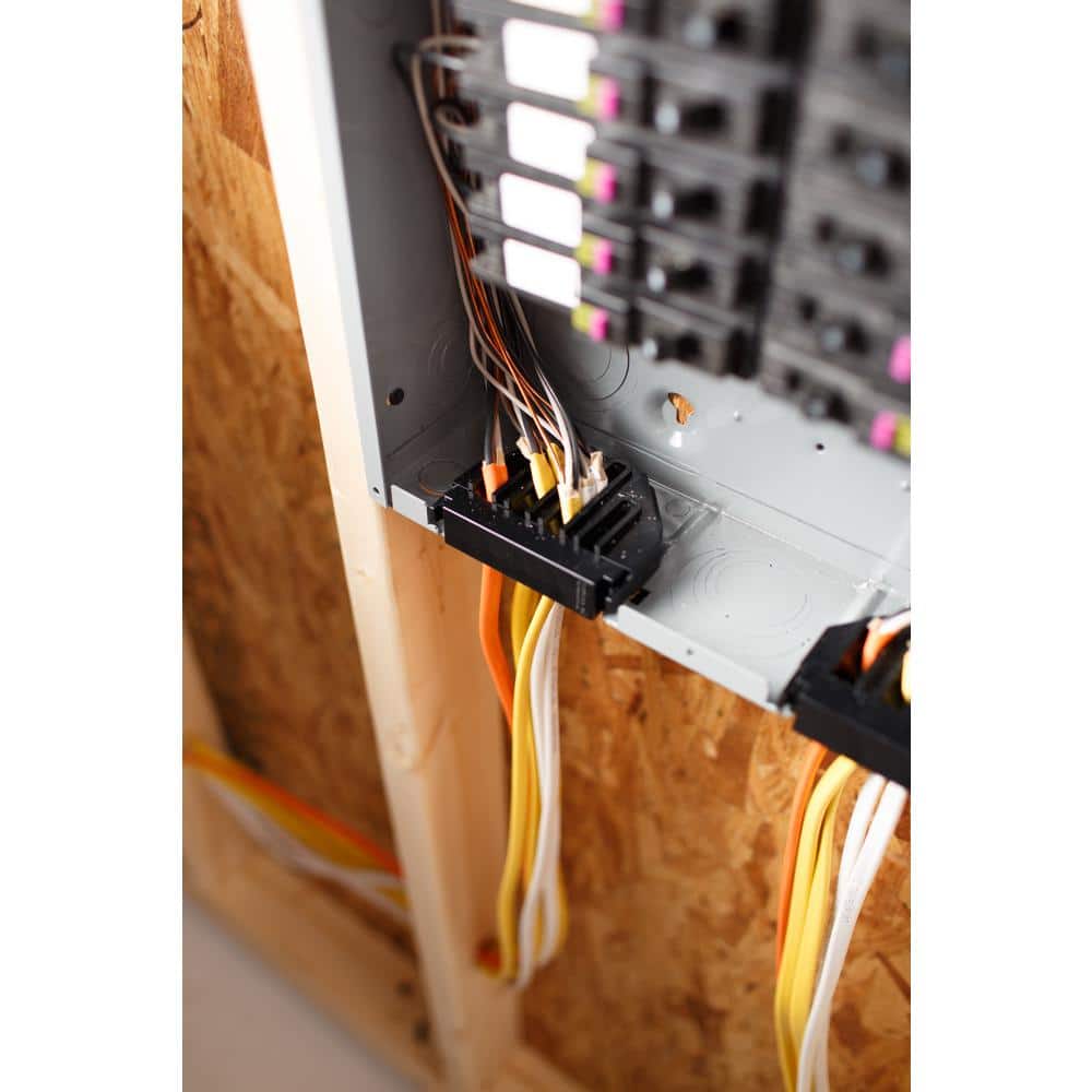 Square D Homeline Qwik-Grip 200-Amp 40-Space 80-Circuit Indoor Main Breaker Plug-On Neutral Load Center - HOM4080M200PQCVP